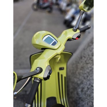 Piaggio Vespa 946 iGet ABS/ASR 'Bunny' 